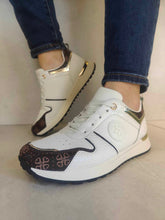 Load image into Gallery viewer, Inspired Trainers White US6
