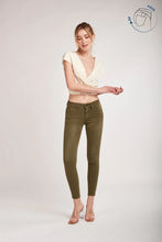 Load image into Gallery viewer, TOXIK L20077 Khaki Push Up Jeans
